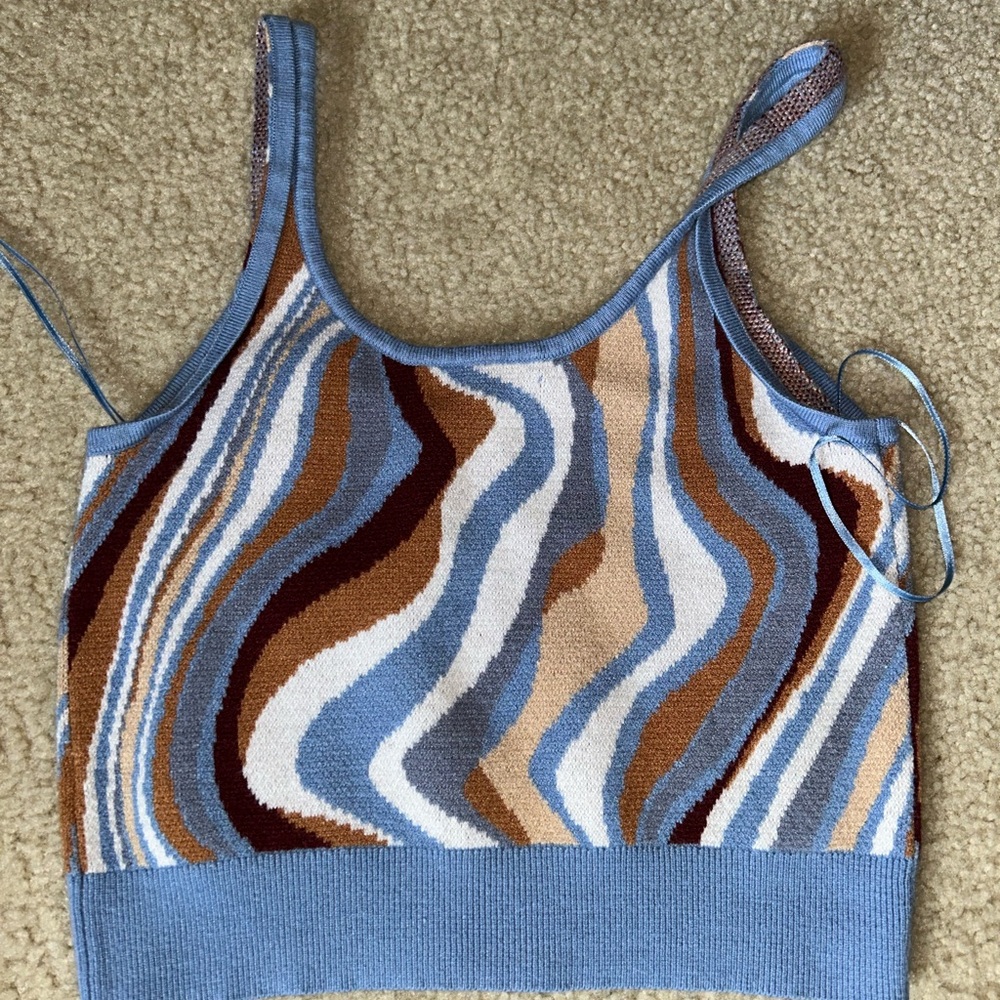 Colorful Knit Button-Up Crop Top - Picture 3 of 3